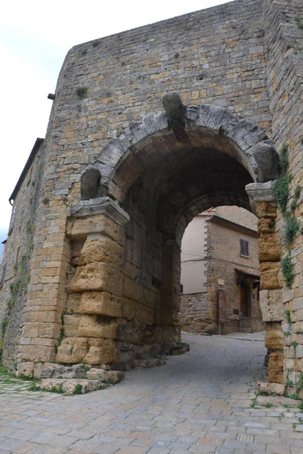 Apartamento Il Nido Dei Priori Volterra Exterior foto