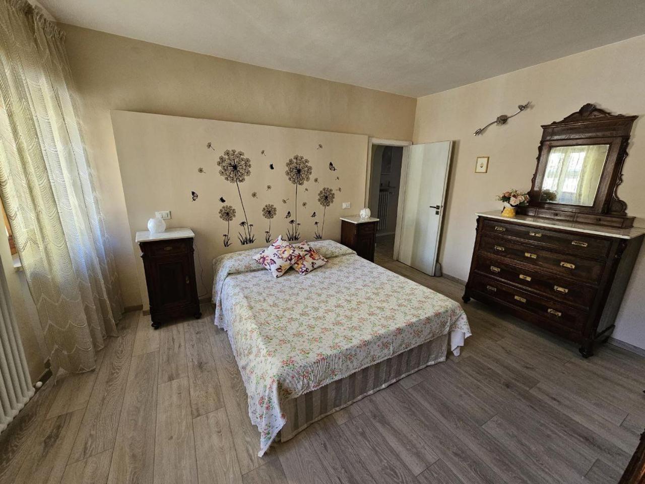 Apartamento Il Nido Dei Priori Volterra Exterior foto